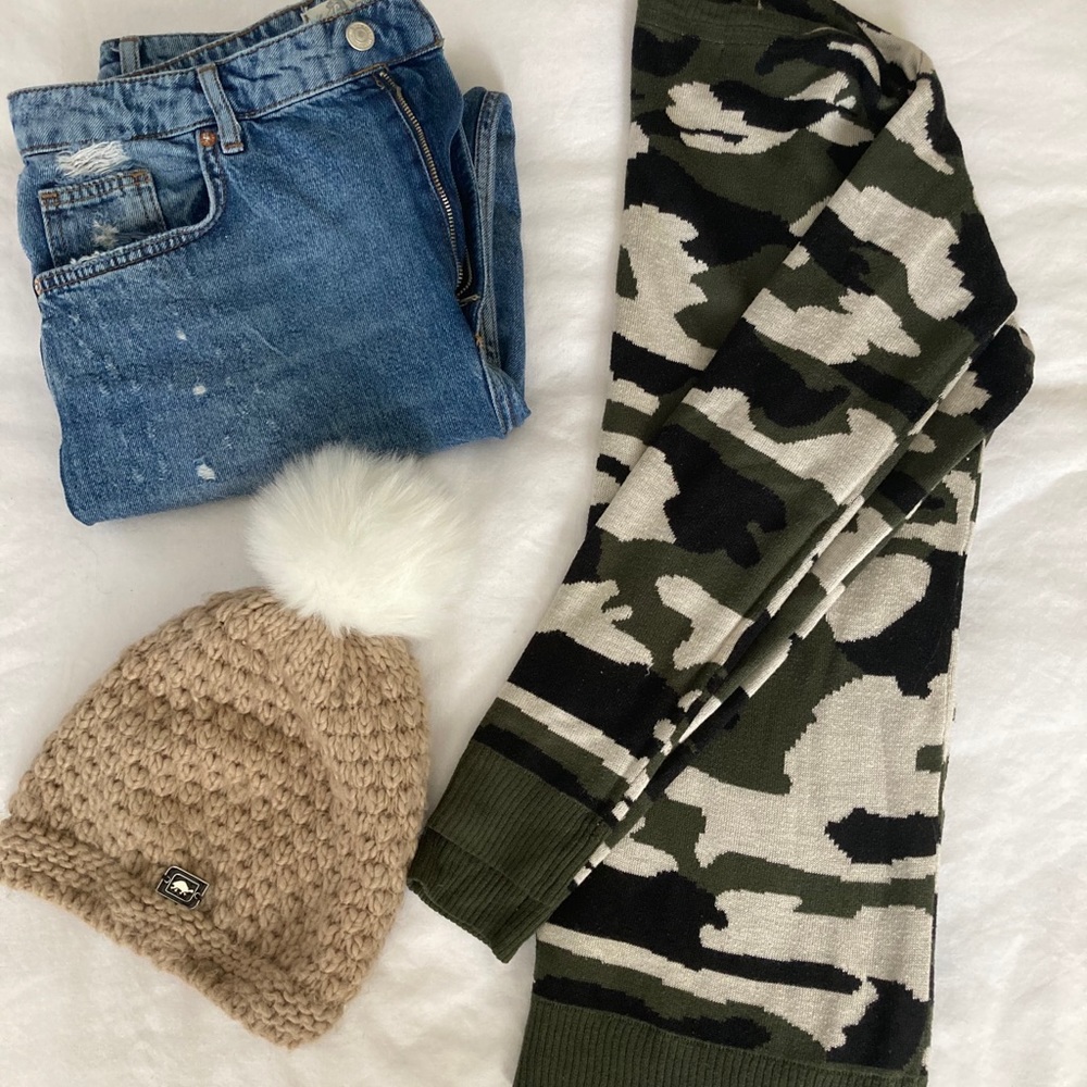 Forever 21 Camo sweater